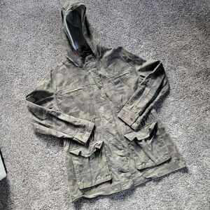 Universal Thread Cotton Camo Jacket